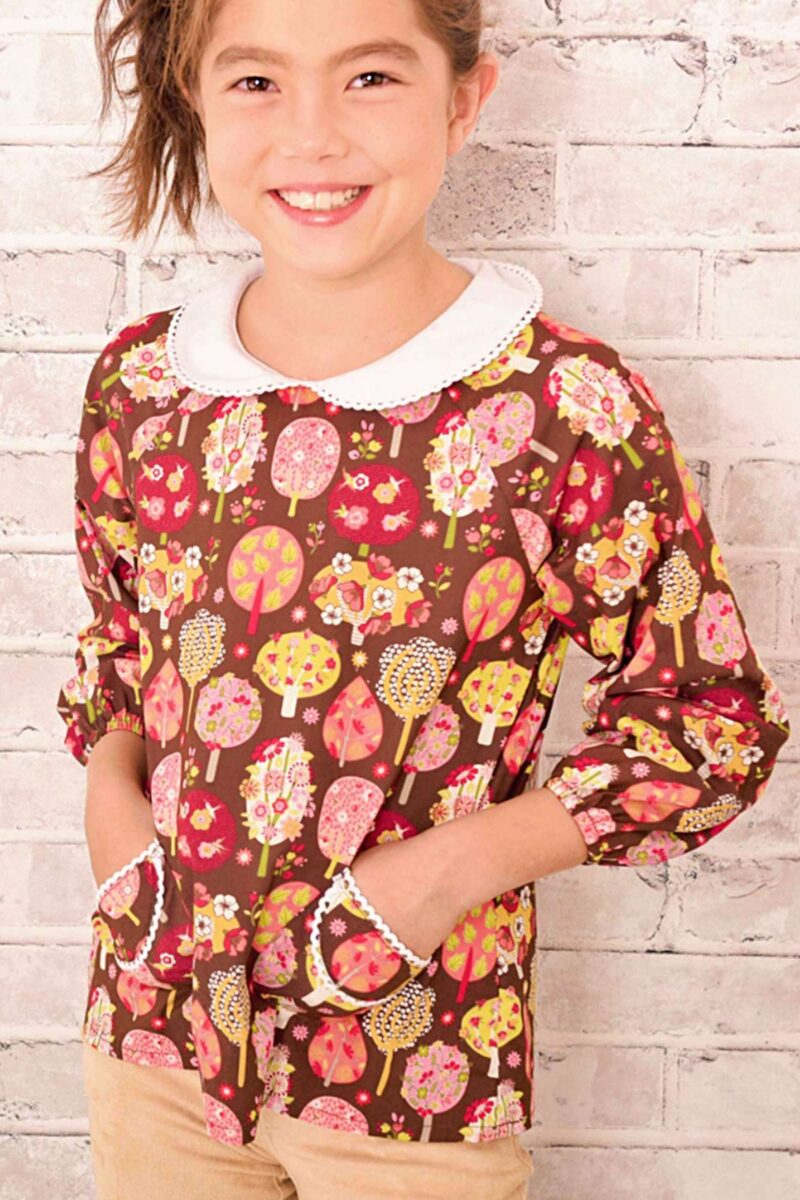 little girl's blouse in brown cotton with pink
